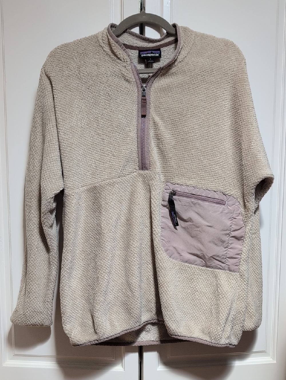 Patagonia Women's Beige Fleece Half-Zip with Lilac Pocket